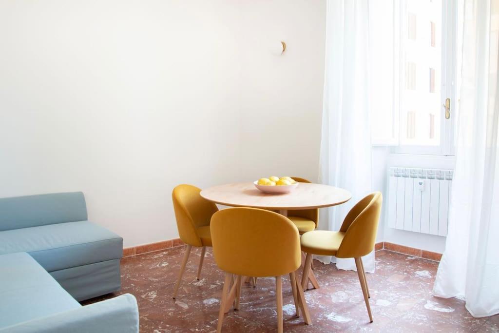 Appartamento Di Charme San Giovanni - Colosseo Rome Bagian luar foto